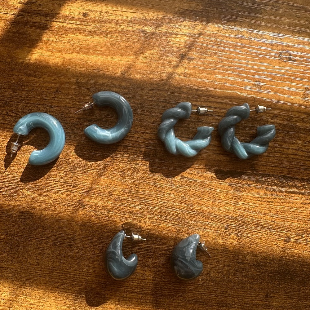 Blue Swirl Hoop Earrings Set